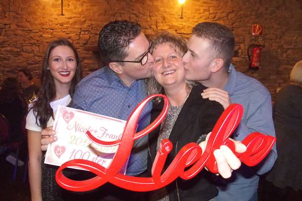 z-comedy-kellner-willy-wichtig-bei nicole&frank-039